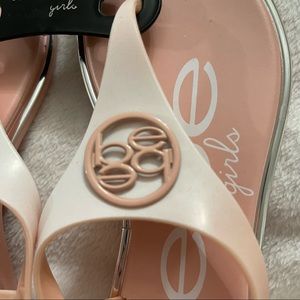New Bebe Girls 13/1 Sandals Thong Medallion Ankle Strap pink/blush